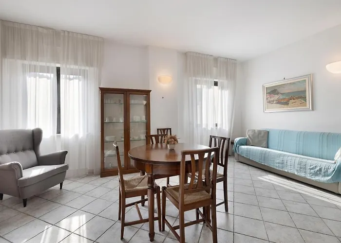 12 Mehari * Varigotti